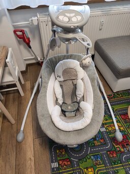 Elektrická hojdačka Ingenuity s kolotočom