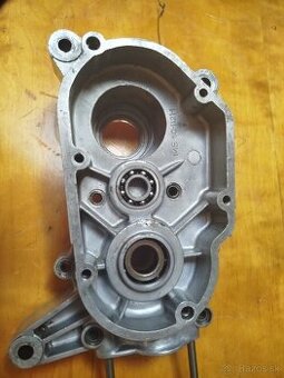 Prevodovka cast motora babetta 207/210