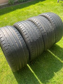 Penu r17, 235/45