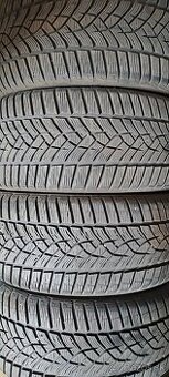Predám 4ks pekné zimné 235/40r19-96V Good Year