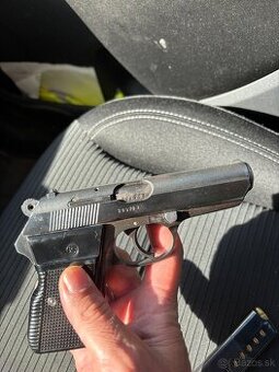Cz70