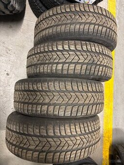 215/55R17 94H Pirelli Sottozero3 zimné