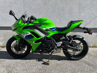 Kawasaki Ninja 650 2026