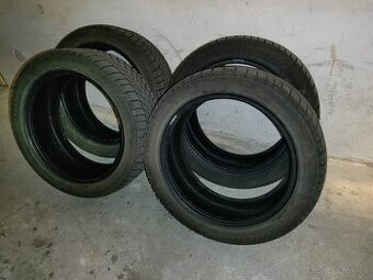 Predám zimné pneumatiky Matador MP93 Nordicca 225/45 R17 94V