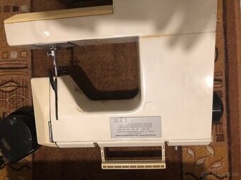 Predám funkčný šijaci stroj Toyota model 2600