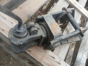 Tiahlo na vlek zetor zaves na vlek