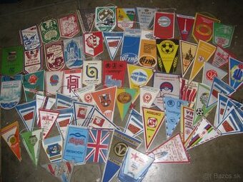 retro staré reklamné vlajky