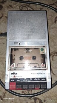 Prenosný retro msgnetofón ELTA