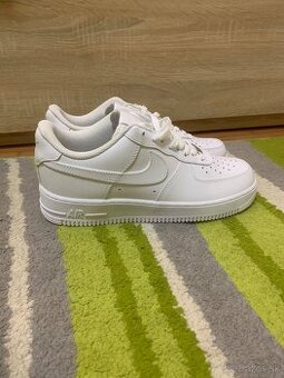 Predám tenisky Nike Air Force 1