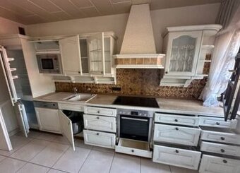 Venkovská linka s vestavěnými spotřebiči,6440