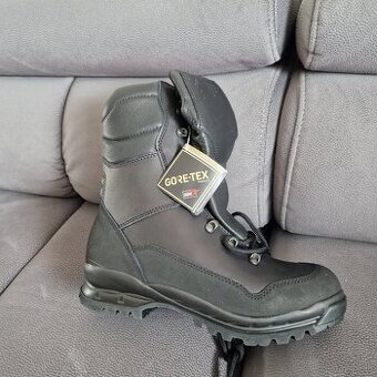Kanady Goretex 43,5