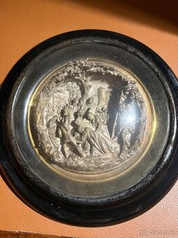 Starožitný sakrálny reliéf v ráme pod vypuklým sklom – 1900