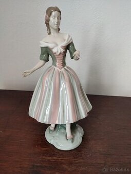 Royal dux žena porcelánová soška