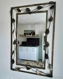 Krásne zrkadlo - kovový rám