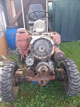 predám traktor