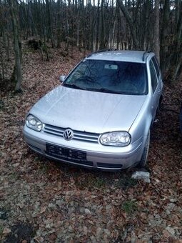 Predám Volkswagen golf alebo rozpredám
