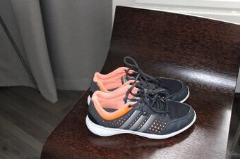 Adidas tenisky