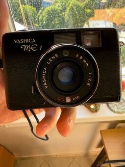 Yashica ME1