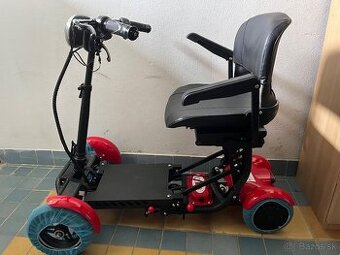 Invalidný, elektrický skúter