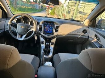 Chevrolet Cruze LS 1.8