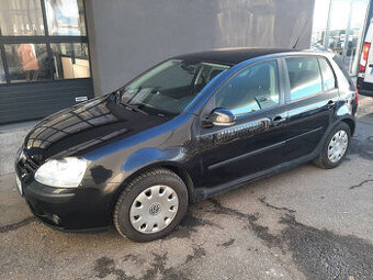 Volkswagen Golf 1.6 Trendline A/T