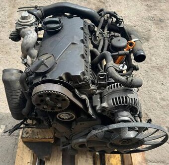Predám motor 1.9 TDi 74kw AVB Passat B5.5 Superb 1