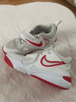 Tenisky na basket Nike 33 - 1