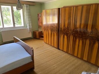 Ponúkam nábytok zo starej chalupy