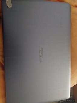 predám notebook asus