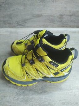 Turistické topánky Salomon 30