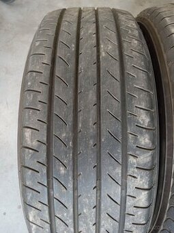4ks letne 225/60 R18 100H YOKOHAMA BLU EARTH E51