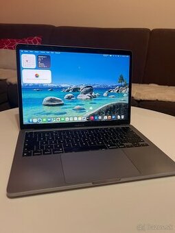 ZÁRUKA - MacBook Pro 13" 2020 - 8GB RAM 512GB SSD