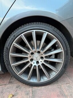 Zimne pneu 225/40R19 255/35R19