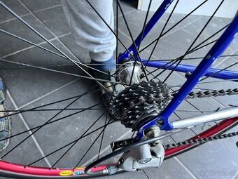 predam cestny bicykel