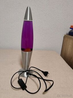 Hráčska klavesnica, lávova lampa, slúchadlá, chladič