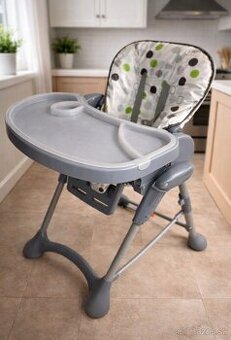 Jedálenská stolička