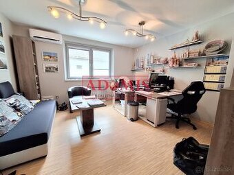 ADOMIS - Predám rodinný dom vhodný na podnikanie + skladové 