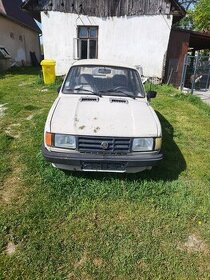 Škoda 120 l rok výroby 1988 - 1