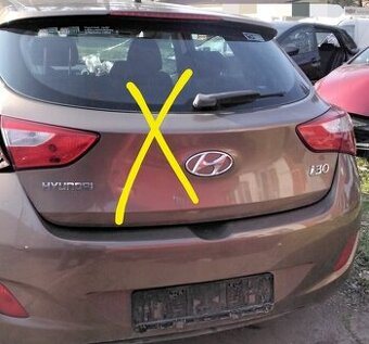 predám DVERE, MOTOR G4FA Hyundai i30 1.4i 2012 PREVODOVKA 6