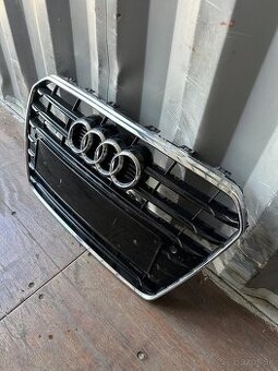 Audi A5 (2012) S-line- nepoškodená maska