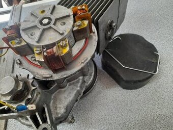 Predám motor