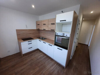 Na predaj 2 izbový byt s balkónom 68 m2 na sídlisku JUH