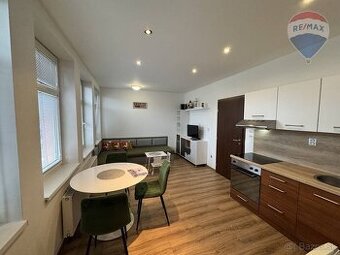 Elegantný 2-izbový byt, pár minút peši od centra Liptovského