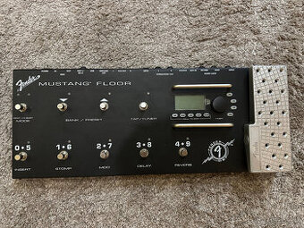 Fender Mustang Floor guitar Multi-Effects Pedal