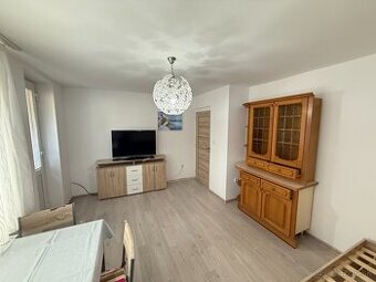 Exkluzívne APEX reality prenájom 1i Šomodská ul. Hlohovec