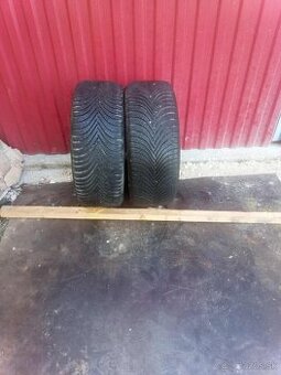 Predám 2ks zimné pneu.225/45R17 Michelin dezen 4,9mm
