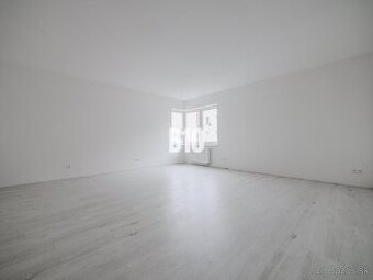 NOVOSTAVBA - VEĽKÝ 1 IZBOVÝ BYT V PROJEKTE REZIDENCIA SLNEČN