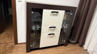 Komoda , barová skrinka