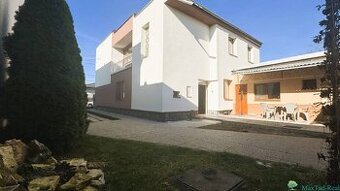 ponuka v Trebišove, dvojpodlažný rodinný dom, Budovateľská, 