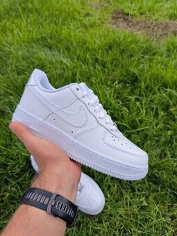 Nike Air Force 1 Triple White 38.5